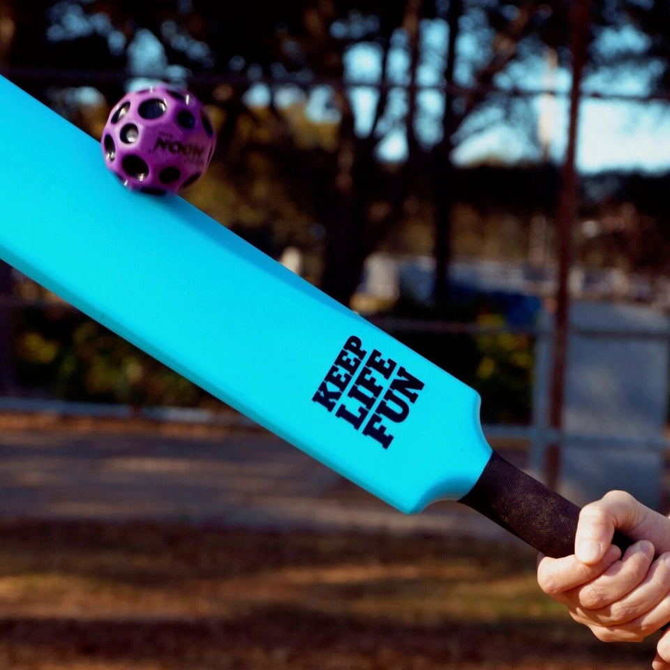 Land Cracket with Moon Ball